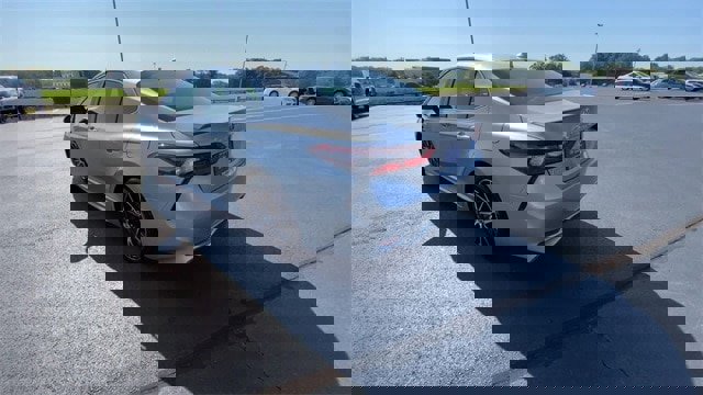 Used 2024 Toyota Camry SE image 6