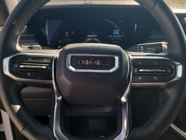 Used 2026 GMC Acadia Elevation w/ Elevation Premium Package FWD image 13
