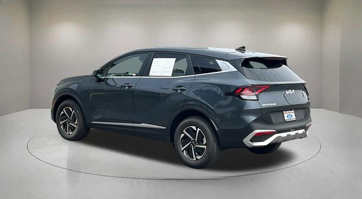 Used 2025 Kia Sportage LX AWD/4WD image 4