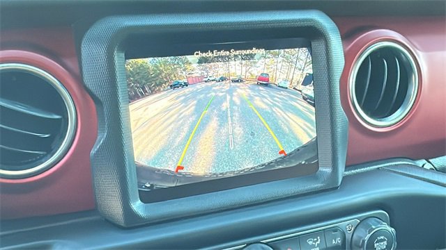 Used 2021 Jeep Wrangler Unlimited Rubicon w/ Xtreme Recon 35" Tire Package image 30