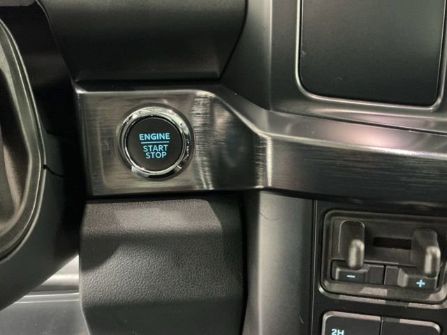 Certified 2025 Ford F350 Lariat w/ Black Appearance Package image 27