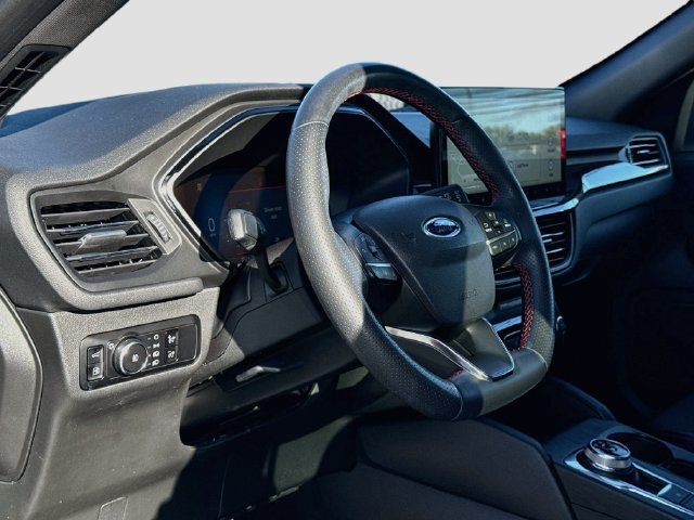 Certified 2023 Ford Escape ST-Line Select w/ Tech Pack #1 AWD/4WD image 14