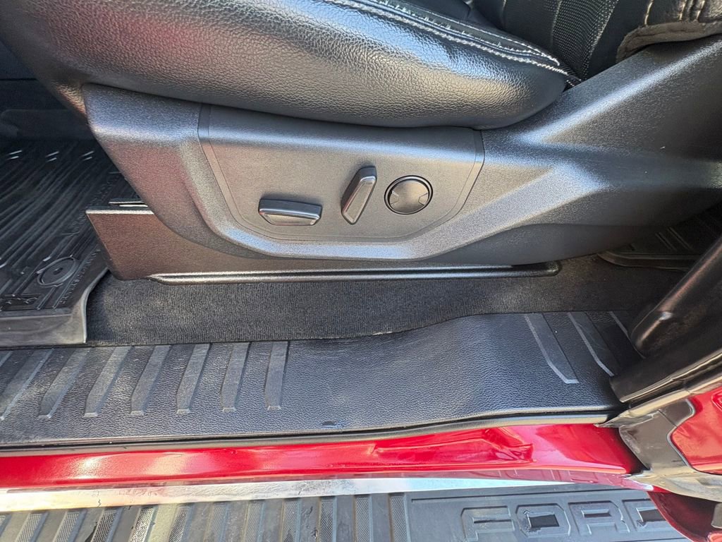 Certified 2022 Ford F250 Lariat w/ Lariat Value Package image 11