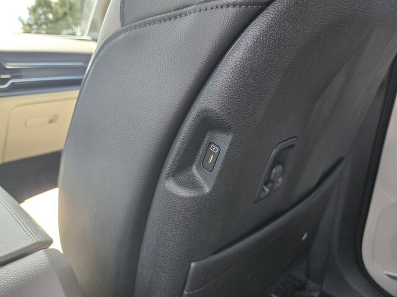 Used 2024 Kia Sportage EX AWD/4WD image 14