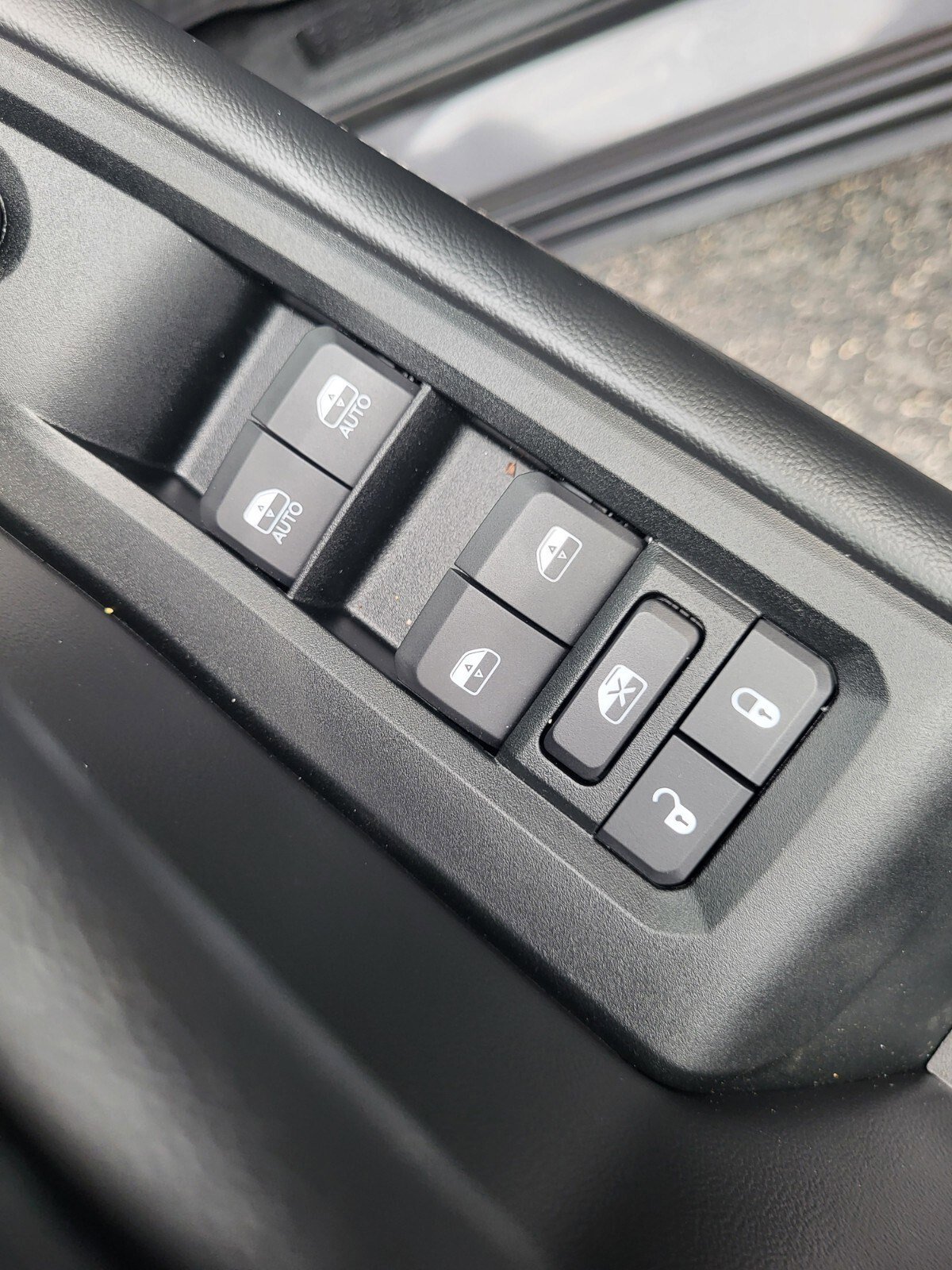 Used 2025 Jeep Grand Cherokee L Laredo w/ Luxury Tech Group I image 18