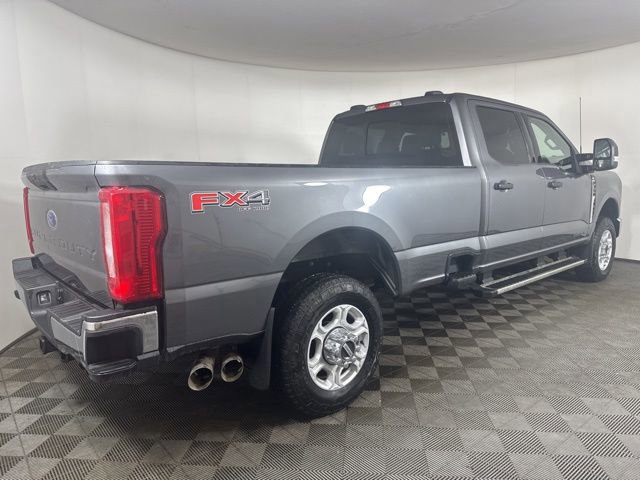 Certified 2025 Ford F350 XLT image 5