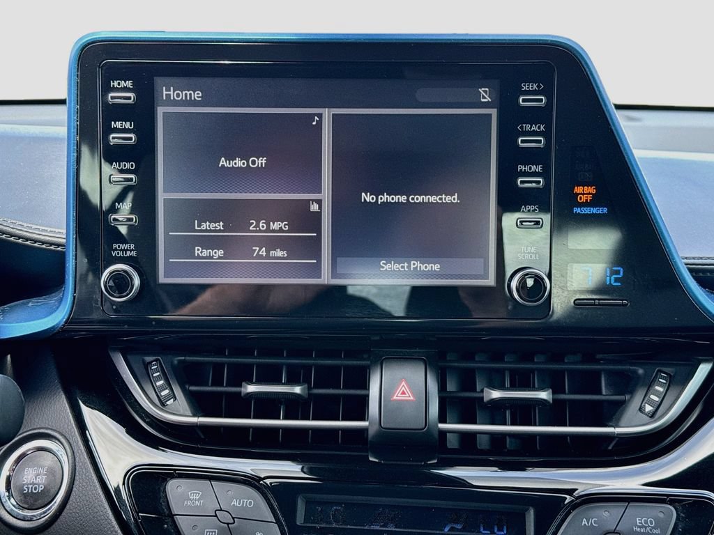 Used 2019 Toyota C-HR XLE FWD image 16