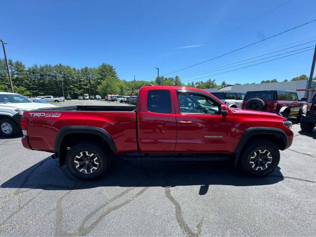 Used 2018 Toyota Tacoma TRD Off-Road w/ Technology Package AWD/4WD image 7