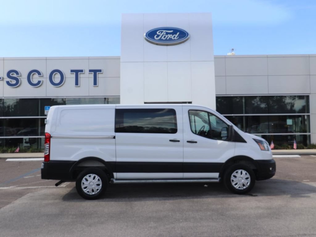 Certified 2025 Ford Transit 250 Low Roof w/ Exterior Upgrade Package RWD image 17