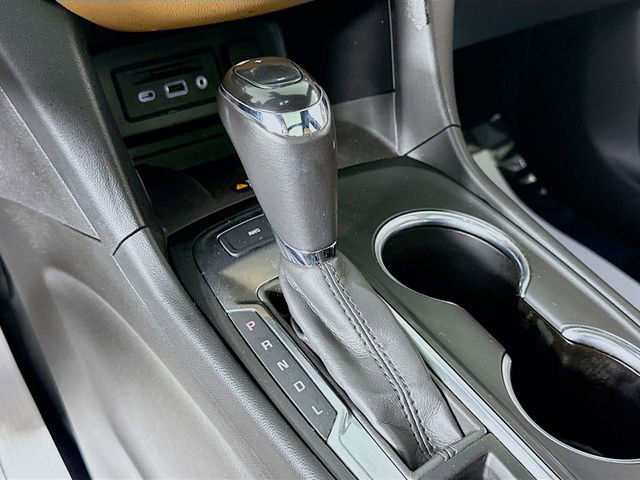 Used 2019 Chevrolet Equinox Premier image 17