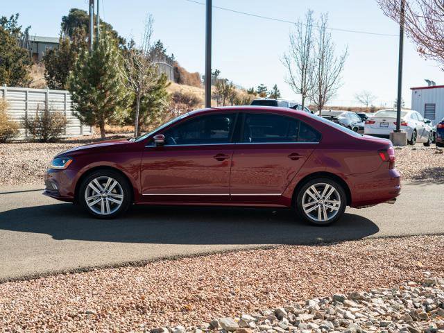 Used 2017 Volkswagen Jetta SEL image 3