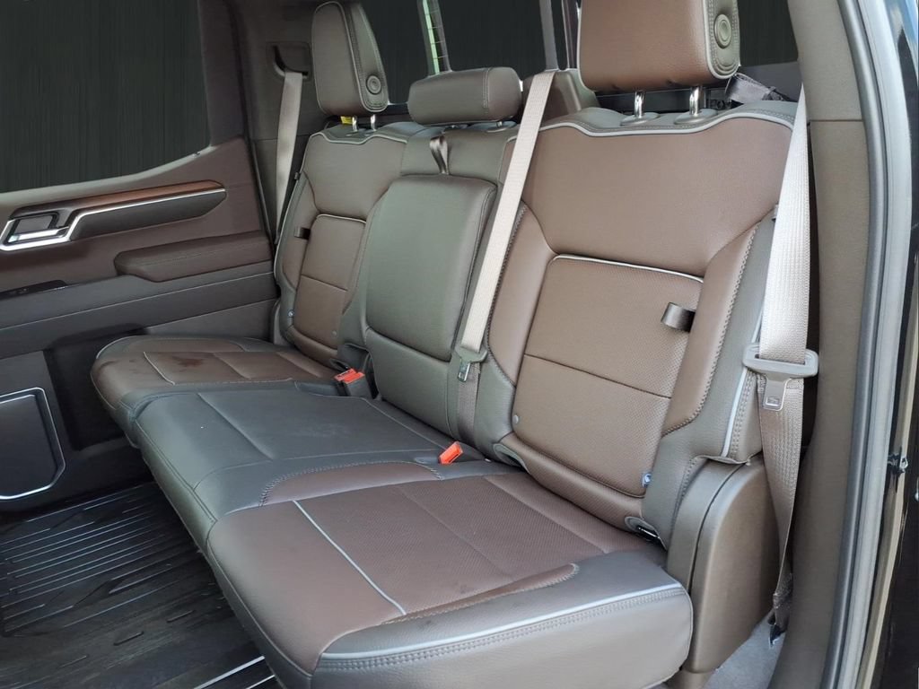 Used 2025 GMC Sierra 1500 Denali AWD/4WD image 16