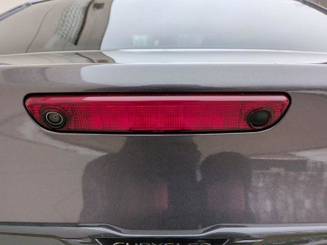 Used 2022 Chrysler 300 Touring w/ Sport Appearance Package image 10