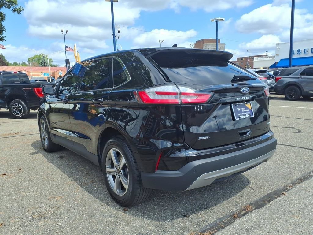 Certified 2024 Ford Edge SEL w/ Convenience Package AWD/4WD image 8