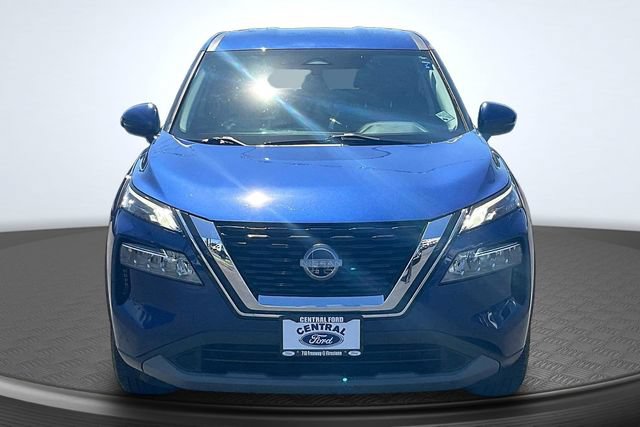 Used 2023 Nissan Rogue SV FWD image 3