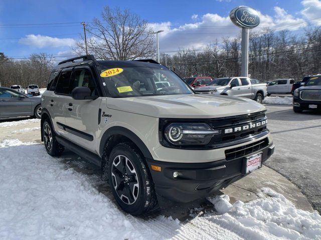 Certified 2024 Ford Bronco Sport Outer Banks w/ Tech Package image 8