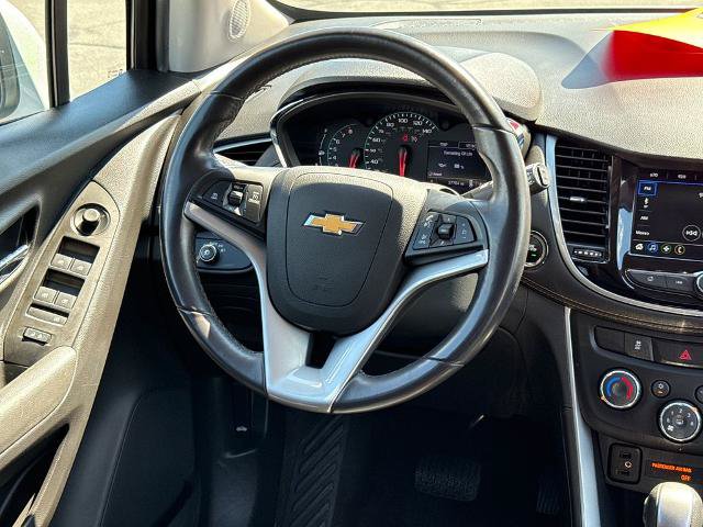 Used 2019 Chevrolet Trax LT w/ LT Convenience Package AWD/4WD image 13