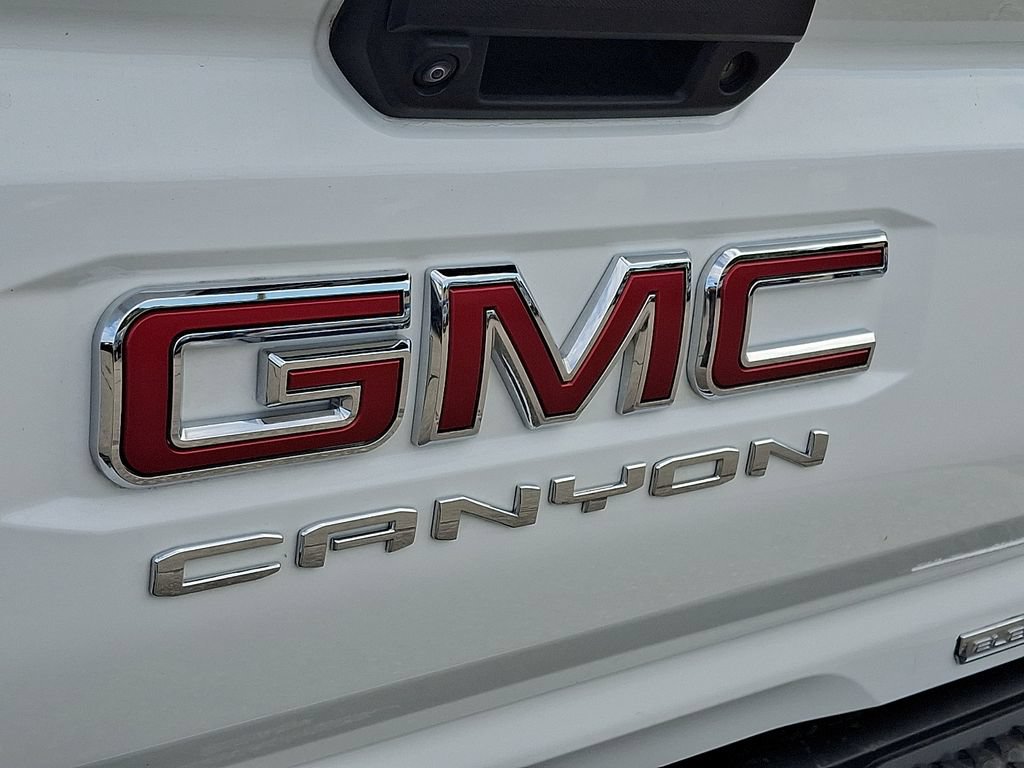 Used 2024 GMC Canyon Elevation w/ Elevation Premium Package AWD/4WD image 30
