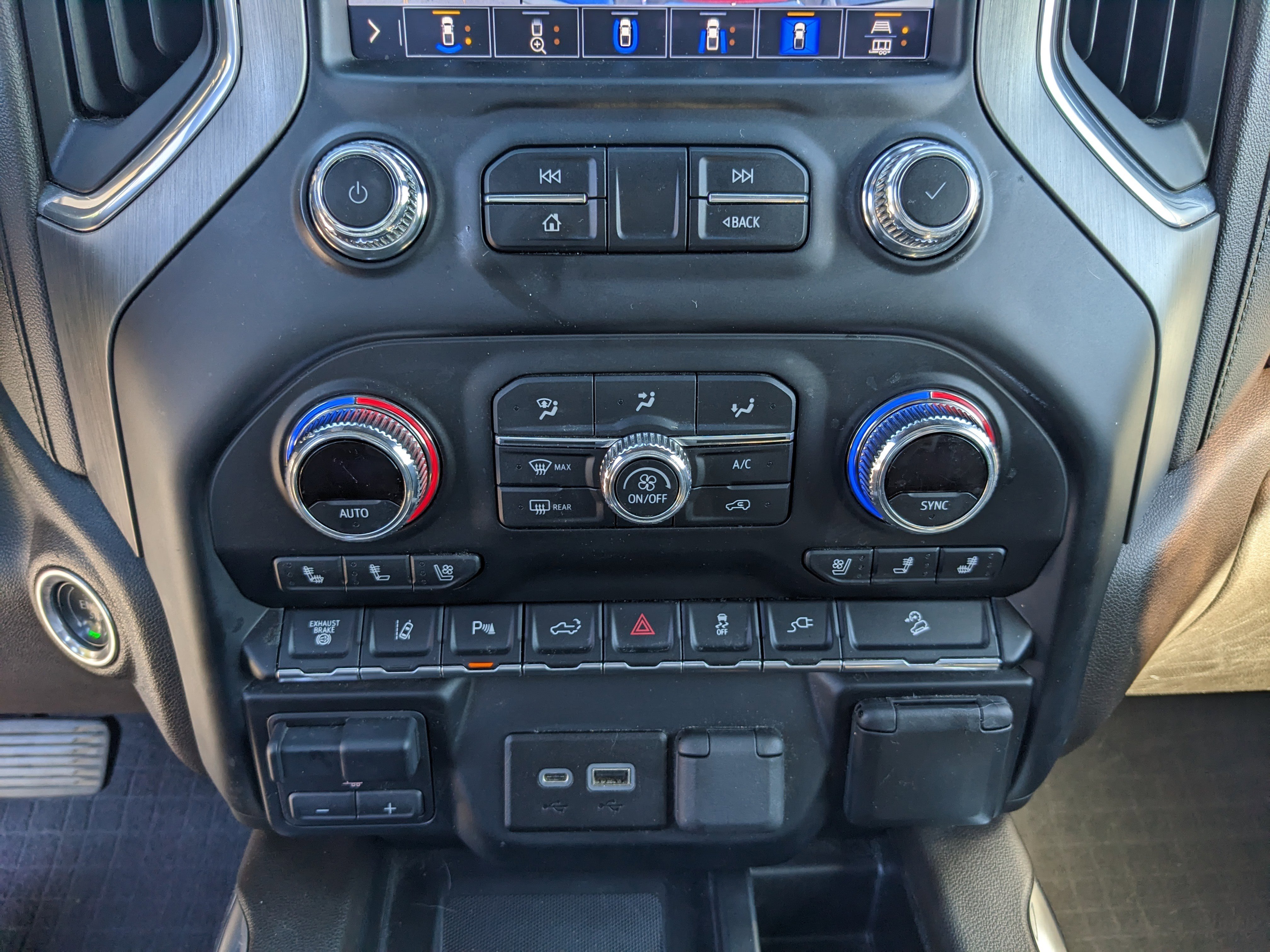 Used 2022 GMC Sierra 2500 Denali image 25