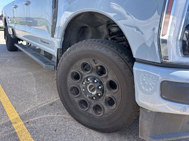 Certified 2025 Ford F250 Lariat w/ Lariat Ultimate Package AWD/4WD image 3