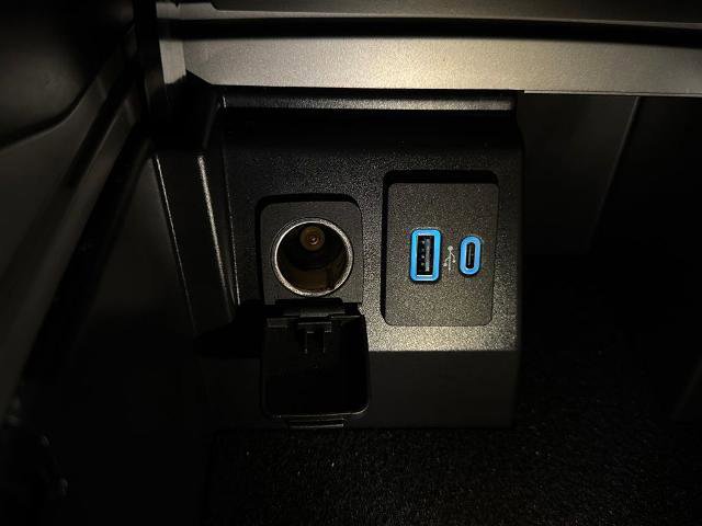 Certified 2021 Ford Explorer Limited w/ Hybrid Equipment Group 310A image 28