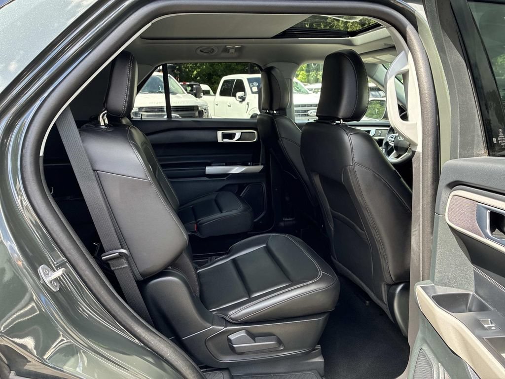 Certified 2023 Ford Explorer XLT w/ Equipment Group 202A AWD/4WD image 10