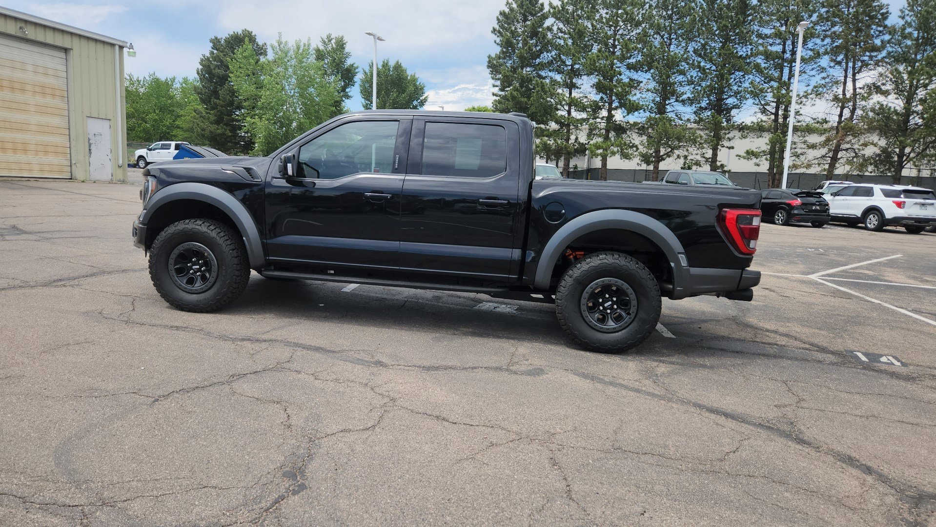 Certified 2022 Ford F150 Raptor w/ Equipment Group 801A High AWD/4WD image 8