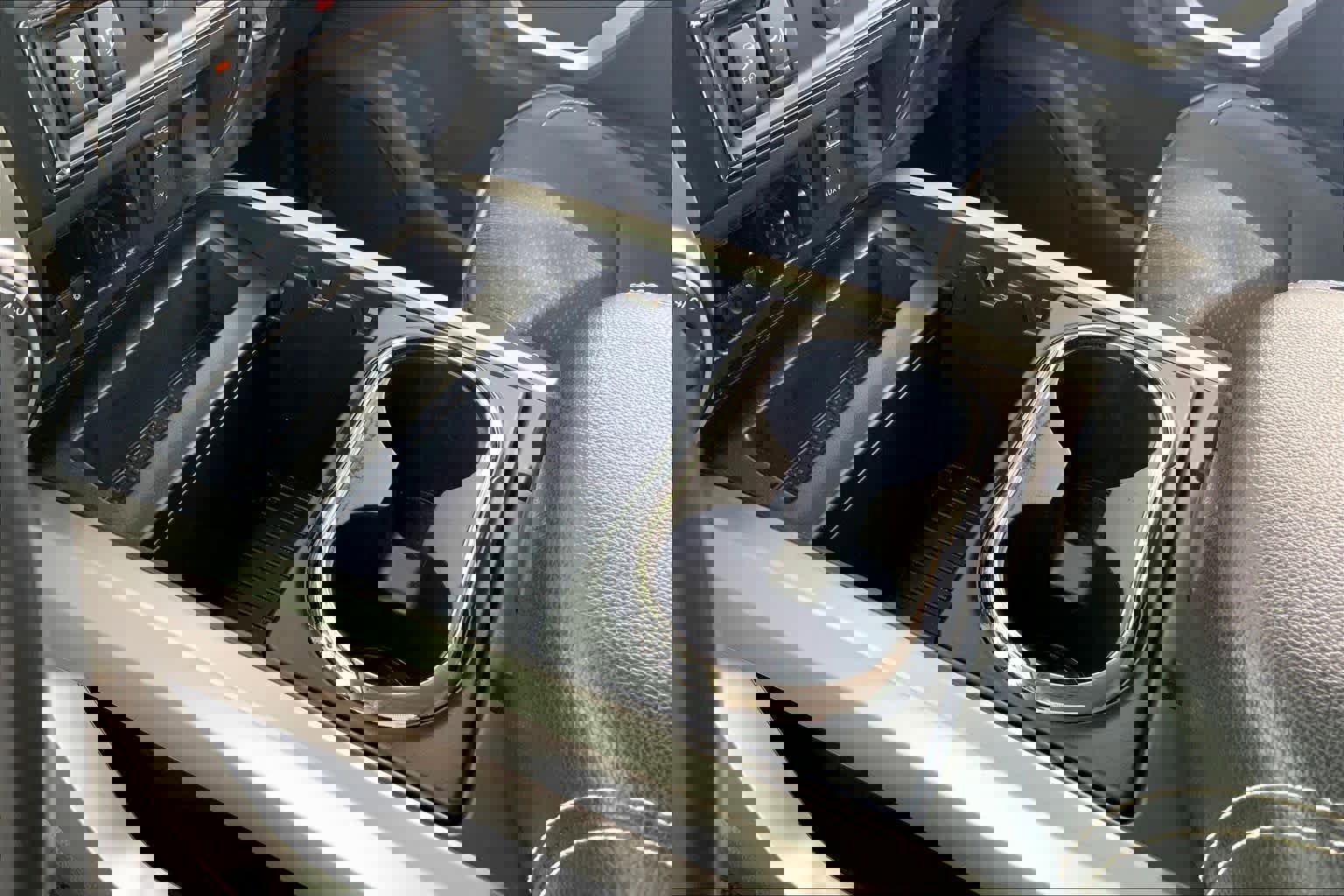 Used 2018 Nissan Titan PRO-4X w/ Pro-4x Utility Package image 16