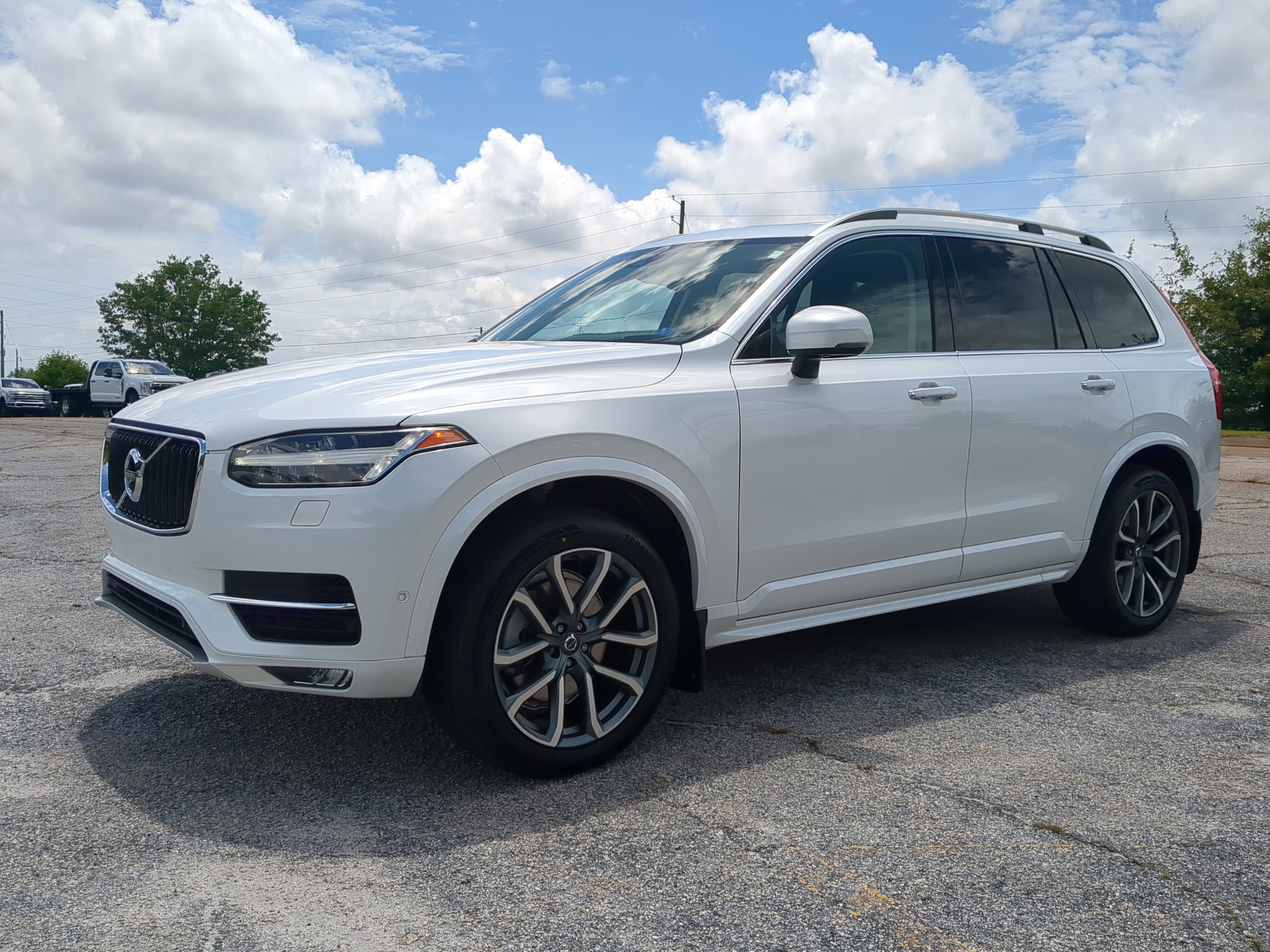 Used 2019 Volvo XC90 T6 Momentum w/ Advanced Package AWD/4WD image 6