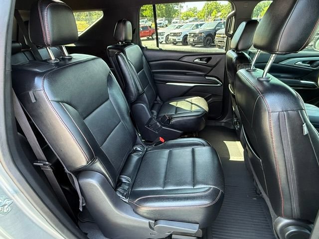 Used 2024 Chevrolet Traverse LT FWD image 5