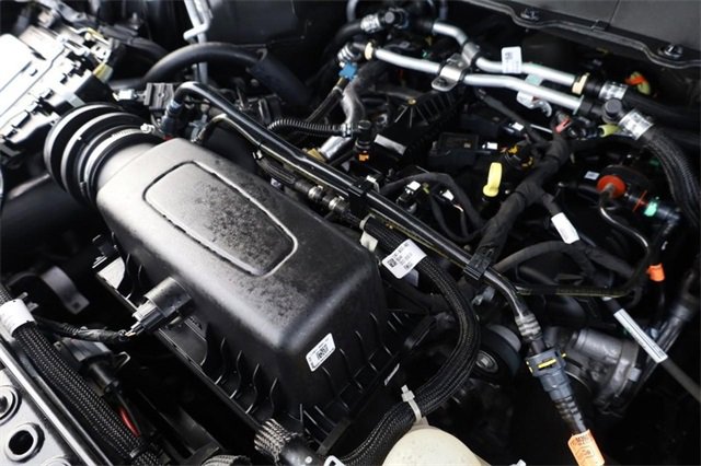 Certified 2023 Ford Explorer XLT w/ Equipment Group 202A image 29