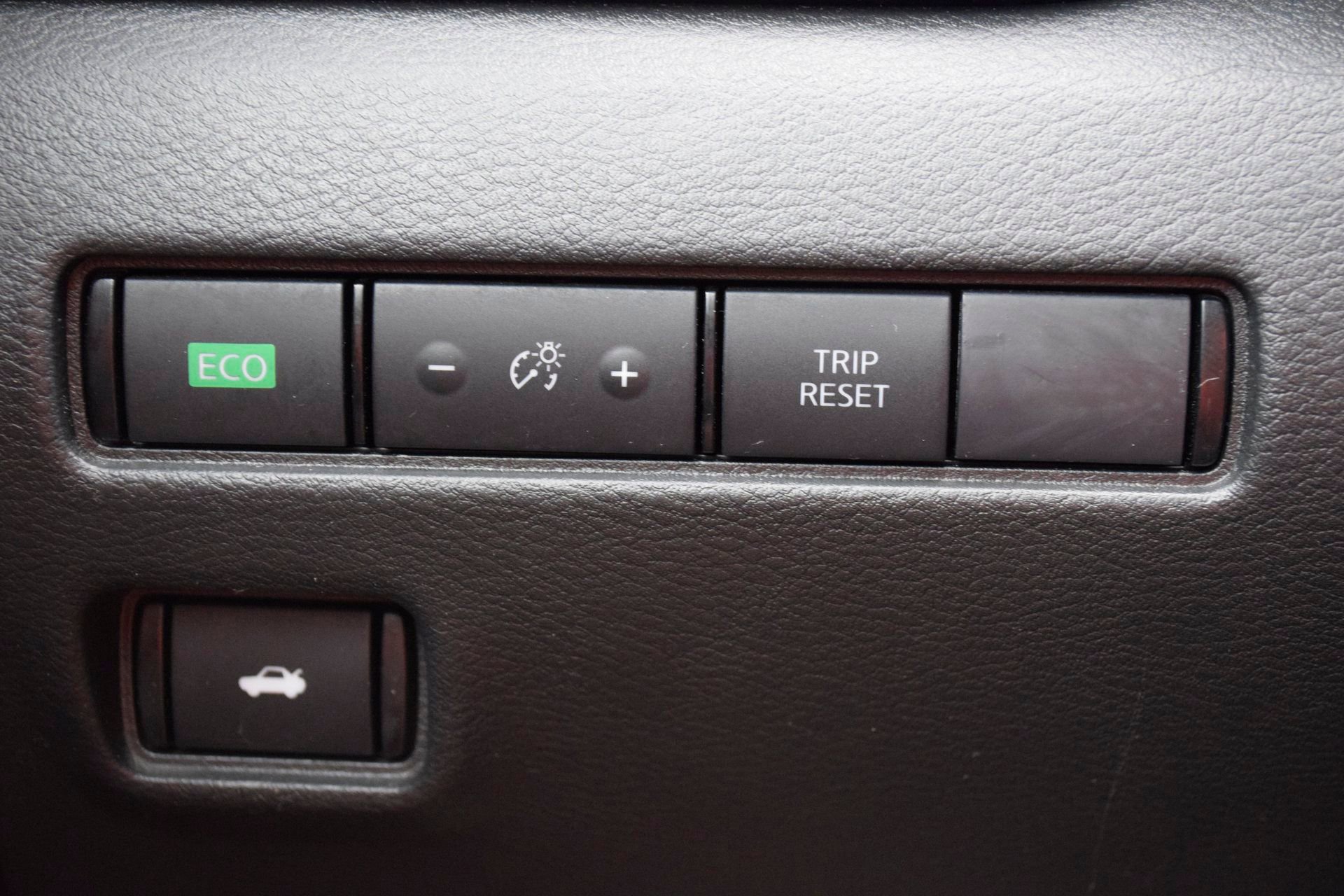 Used 2024 Nissan Sentra SV image 17