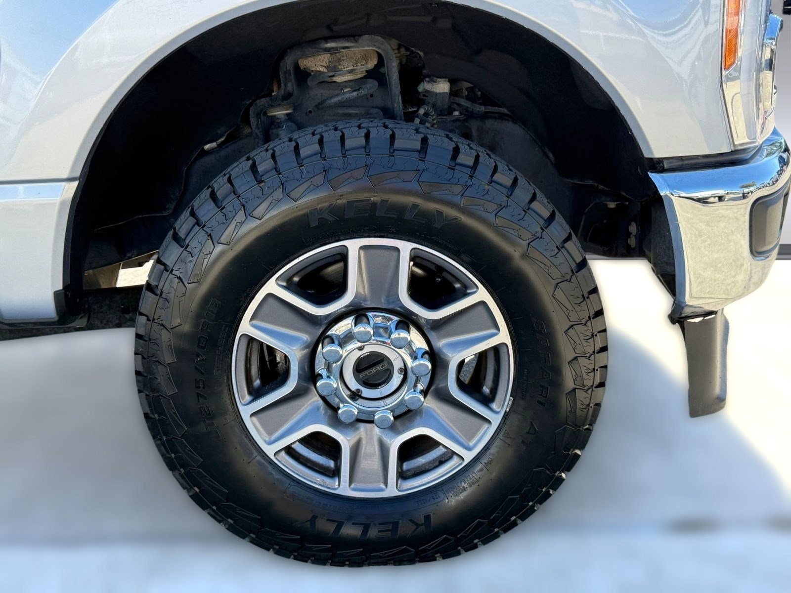 Certified 2023 Ford F250 Lariat w/ FX4 Off-Road Package image 12