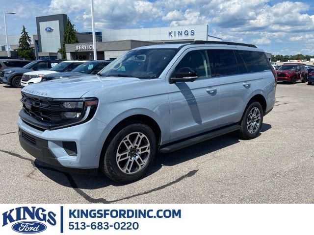 Certified 2025 Ford Expedition Active AWD/4WD image 1