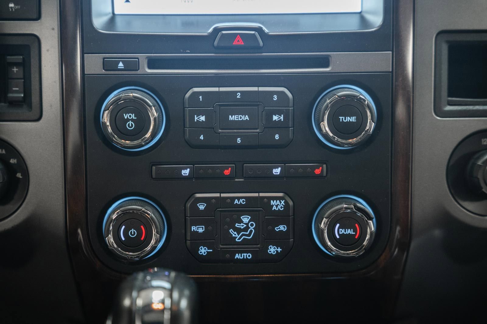 Certified 2017 Ford Expedition EL Platinum AWD/4WD image 34