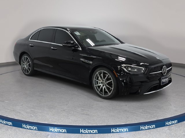 Used 2023 Mercedes-Benz E 350 4MATIC Sedan image 4