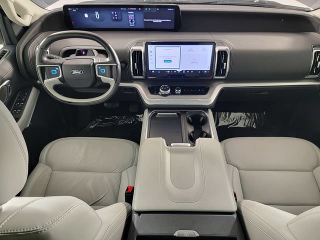 Certified 2025 Ford Expedition Platinum AWD/4WD image 20