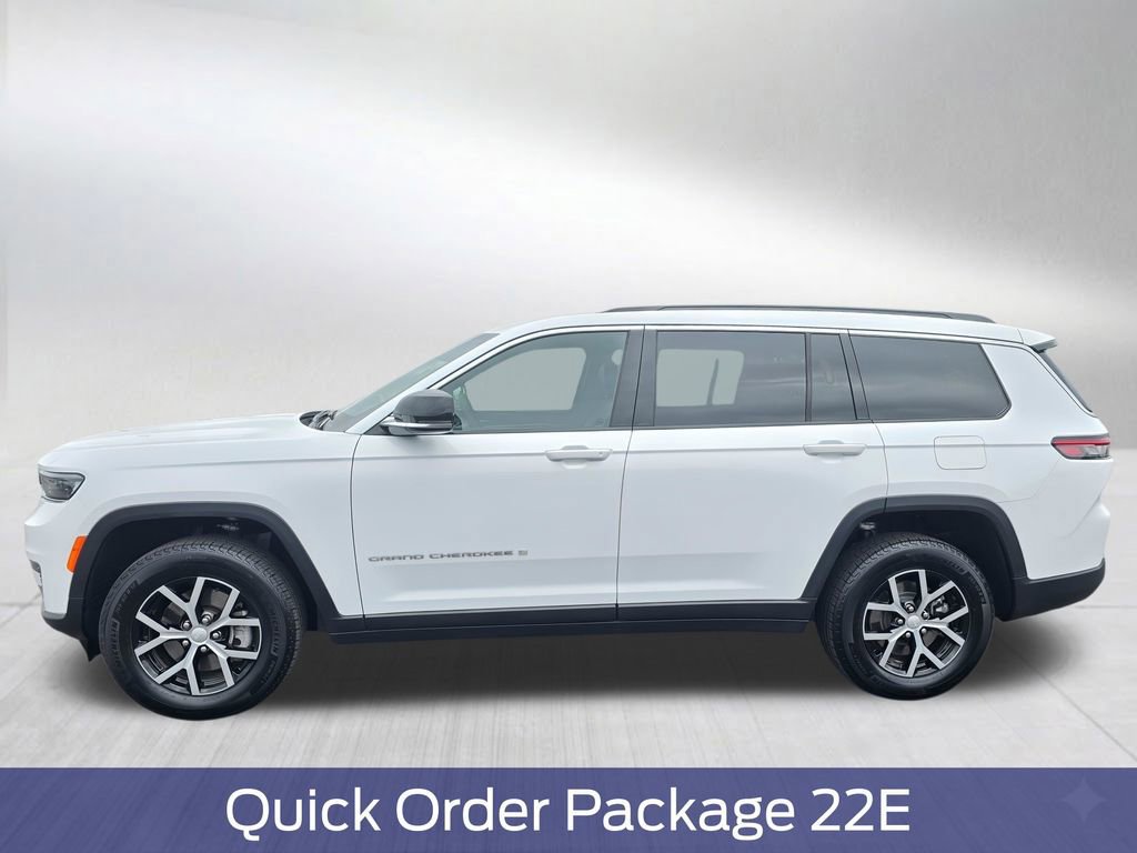 Used 2025 Jeep Grand Cherokee L Limited w/ Trailer Tow Package AWD/4WD image 2