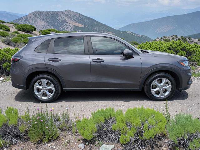 Used 2023 Honda HR-V LX image 7