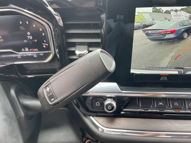 Used 2025 GMC Sierra 1500 SLT AWD/4WD image 33