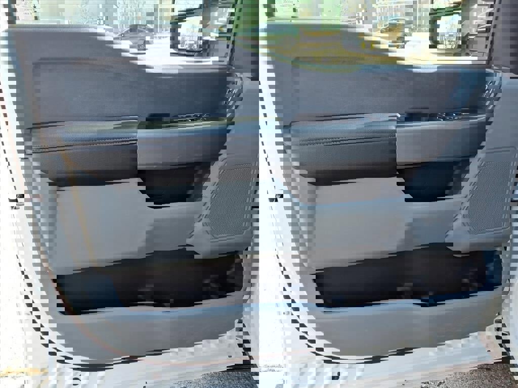 Certified 2024 Ford F350 XLT w/ FX4 Off-Road Package image 14