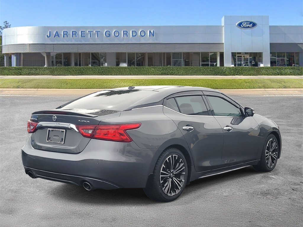 Used 2017 Nissan Maxima Platinum w/ Medallion Package FWD image 4