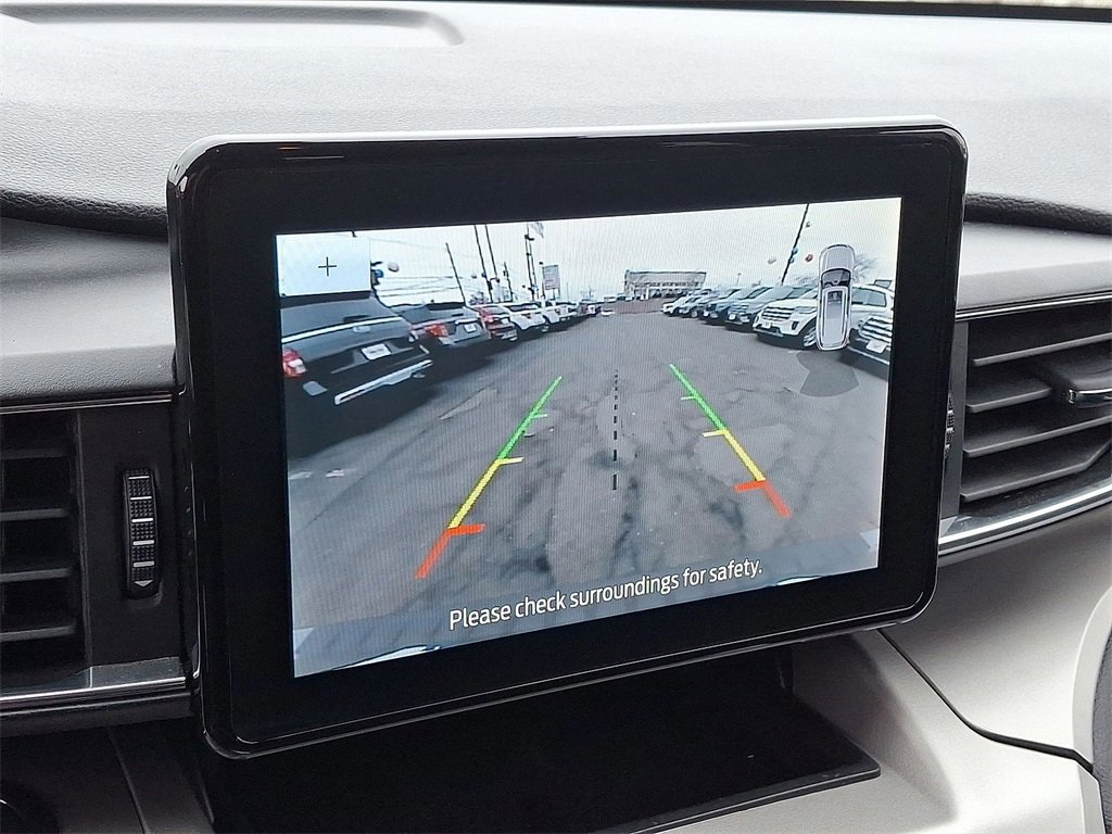 Certified 2022 Ford Explorer XLT w/ Equipment Group 202A image 20