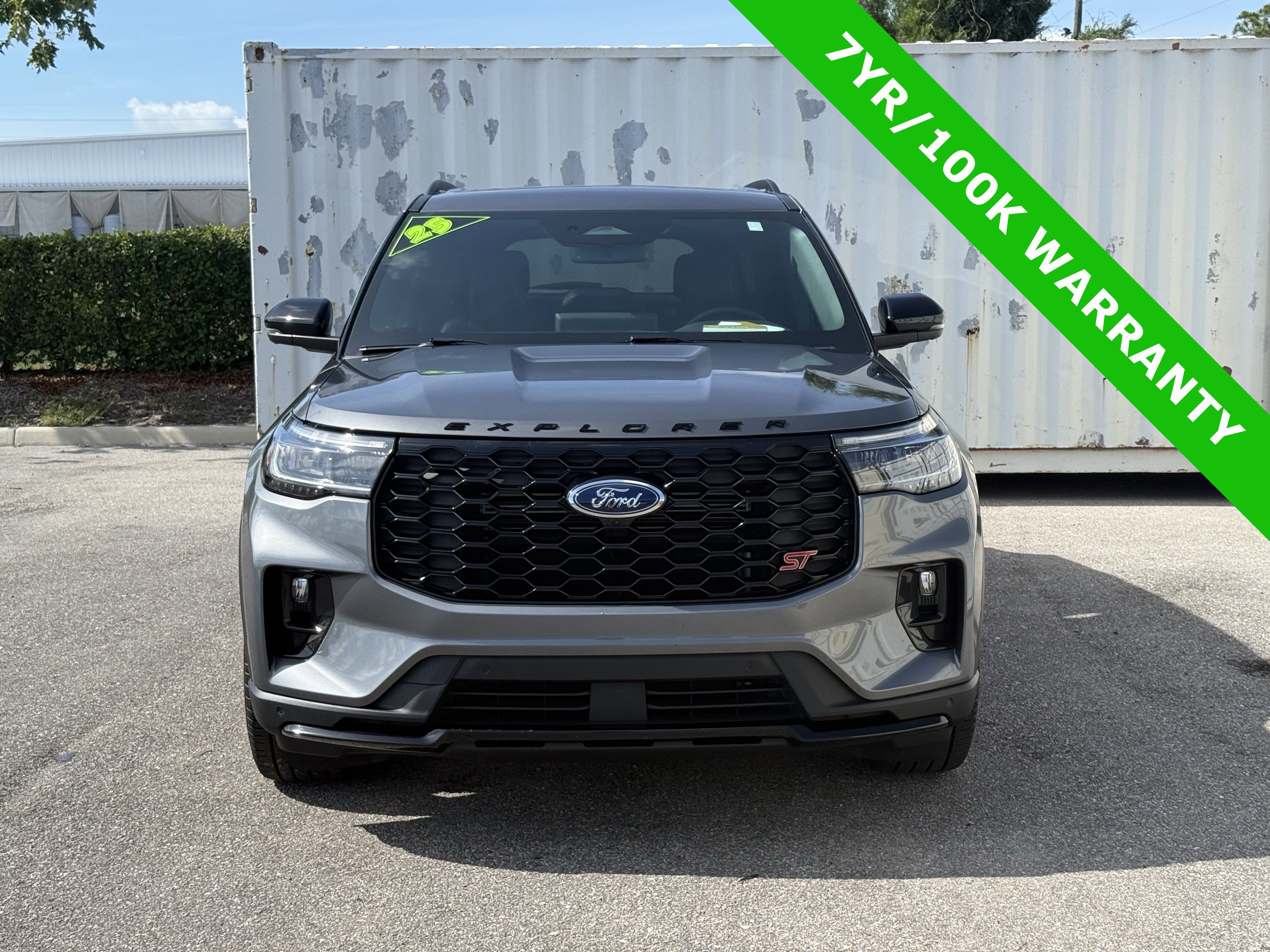 Certified 2025 Ford Explorer ST AWD/4WD image 8