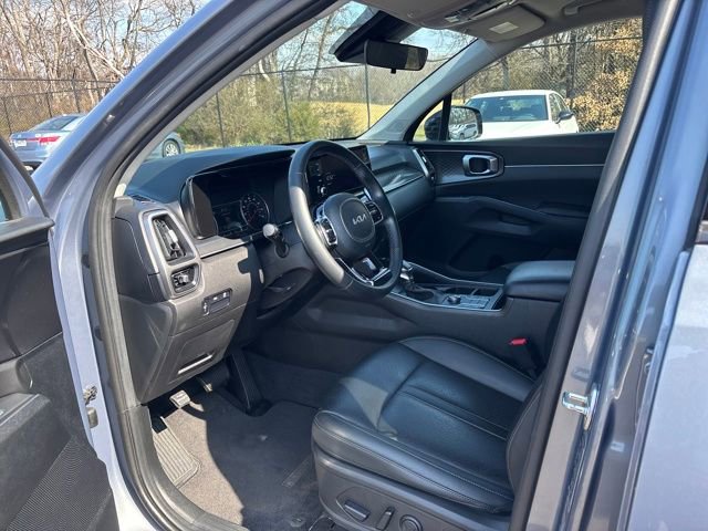 Used 2023 Kia Sorento S FWD image 14