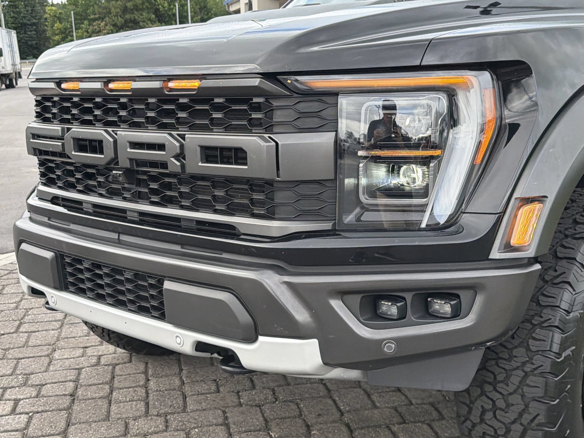 Certified 2023 Ford F150 Raptor w/ Raptor 37 Performance Package AWD/4WD image 40