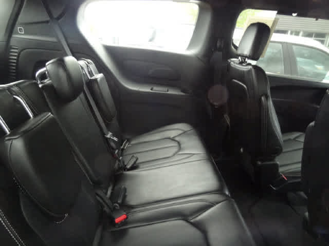 Used 2025 Chrysler Pacifica Select FWD image 10