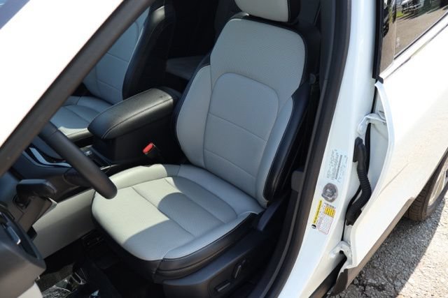 Certified 2024 Ford Escape Platinum AWD/4WD image 14