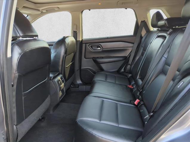 Used 2021 Nissan Rogue SV w/ Premium Package image 19