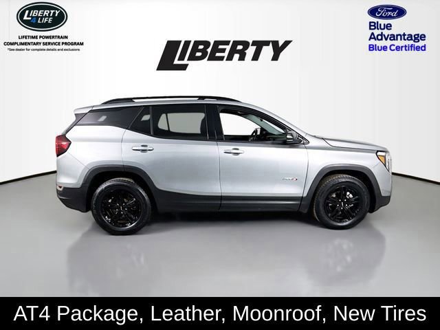 Used 2024 GMC Terrain AT4 image 2